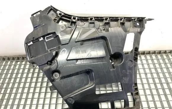 BMW 3 G20 G21 Rear bumper mounting bracket 7427996