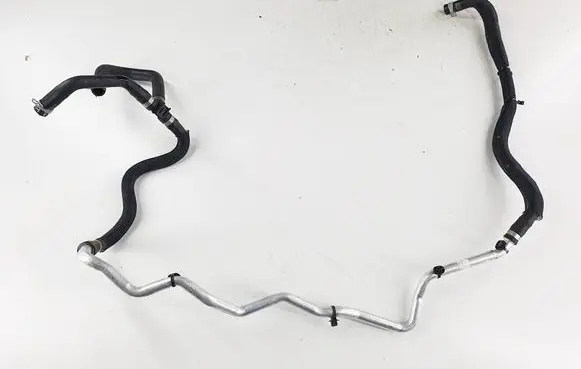 Engine coolant pipe/hose