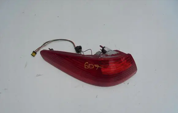 Peugeot 607 Rear/tail lights