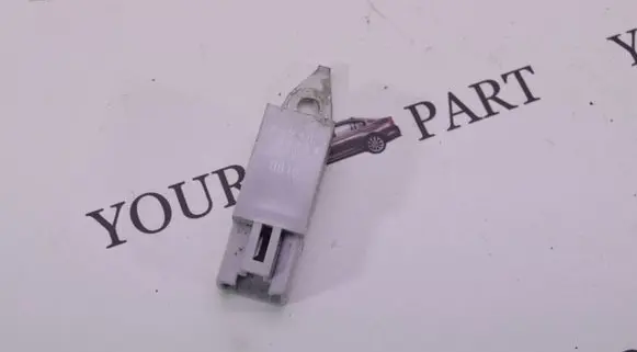 Lexus GS 300 350 430 450H Sensor 9098004184