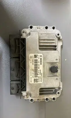 Renault Twingo III Engine control unit/module