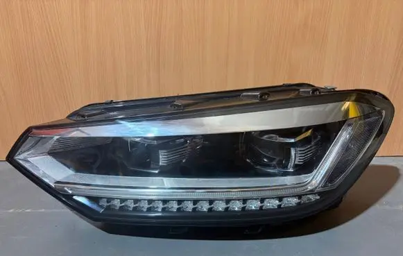 Volkswagen Touran III Headlight/headlamp 5TB941081D