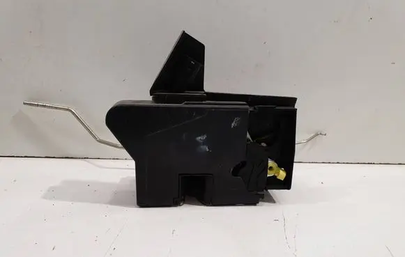 Dacia Sandero II Front door lock