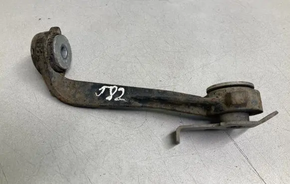 Opel Vivaro Front control arm