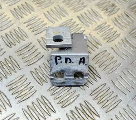 Maserati Ghibli Front door upper hinge A048903