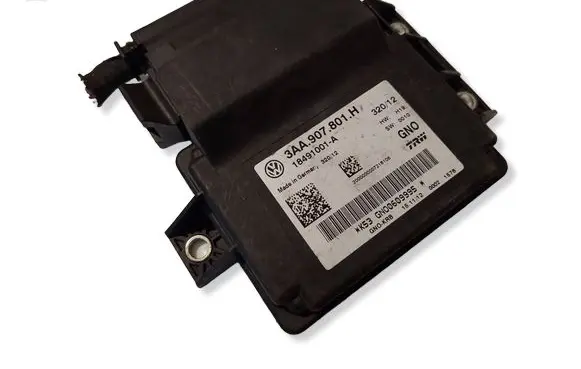 Volkswagen PASSAT CC Hand brake control module 3AA907801H 18491001A