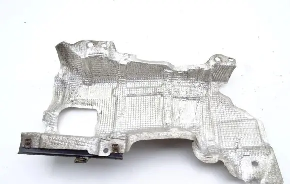 Opel Vivaro Exhaust heat shield 747507998R