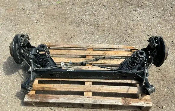 Nissan Leaf I (ZE0) Rear axle beam 555013NF0A 555013NM0A