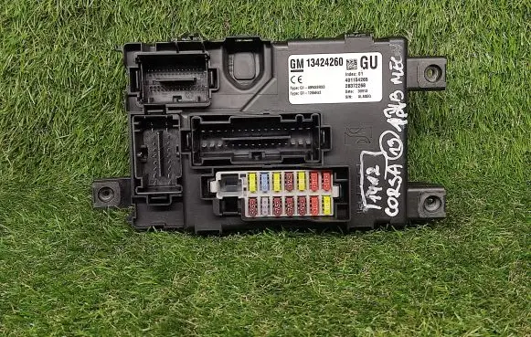 Opel Corsa D Power management control unit 13424260 13424260GU