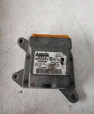 Opel Vivaro Airbag control unit/module 8200402592 93853930 602869100