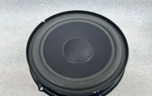 Volkswagen Touareg I Front door speaker 1F0035411G