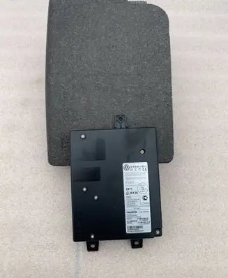 Volkswagen Tiguan Bluetooth control unit module 3C8035730C