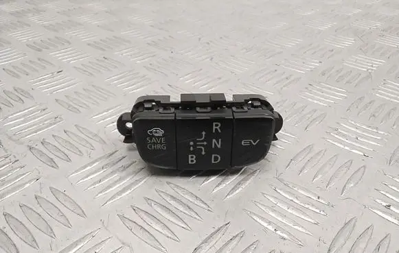 Mitsubishi Eclipse Cross Other switches/knobs/shifts 