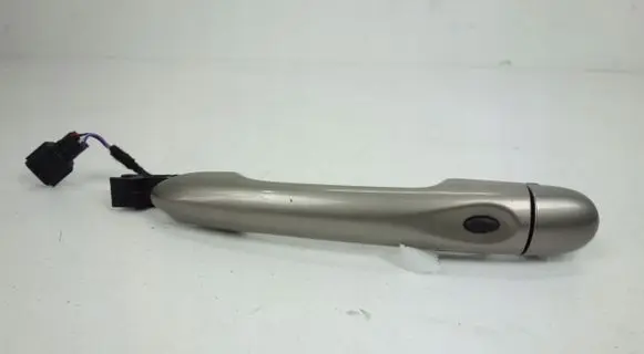 Renault Megane III Loading door exterior handle/bracket 