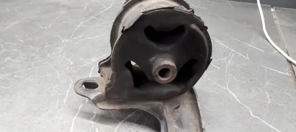 Rover 620 Engine mount vacuum valve 