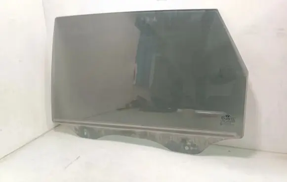 Hyundai Tucson JM Rear door window glass AS3