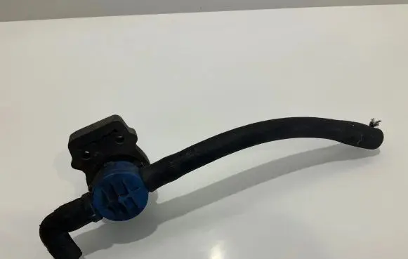 Mercedes-Benz E W211 Windscreen/windshield washer pump 0004703393