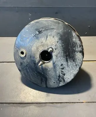 Volkswagen Golf IV Brake booster 1J1614105L