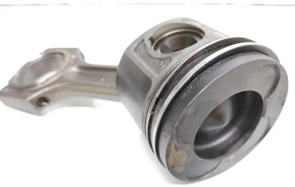BMW 1 E81 E87 Piston with connecting rod 0840c 512t77