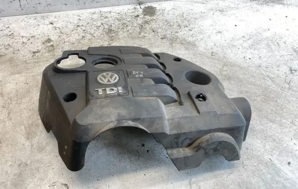 Volkswagen PASSAT B5.5 Engine cover (trim) 038103925e
