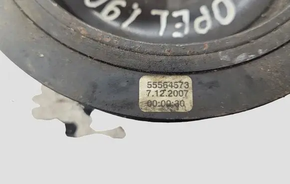 Opel Vectra C Crankshaft pulley 55564573