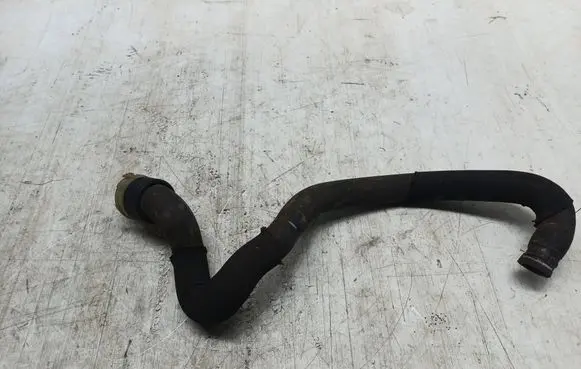 Opel Zafira B Engine coolant pipe/hose 643293970