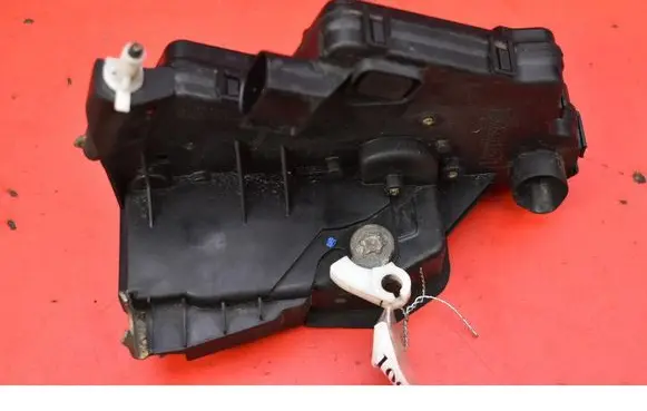 BMW 3 E46 Front door lock 