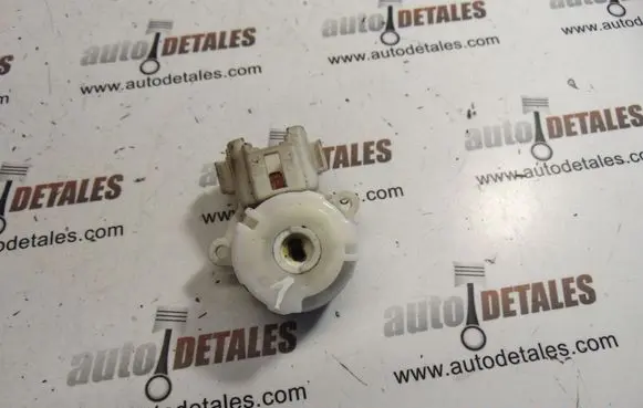 Toyota Corolla Verso E121 Ignition lock contact 