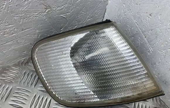 Audi 100 S4 C4 Front indicator light 185001B