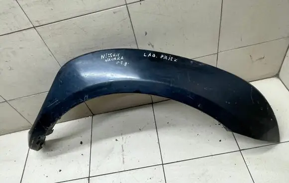 Nissan Navara D40 Fender trim (molding)