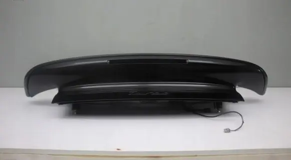 Tailgate/trunk spoiler