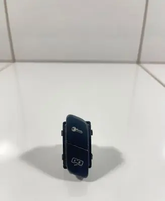 Volkswagen Polo Central locking switch button 6Q2962125 3331