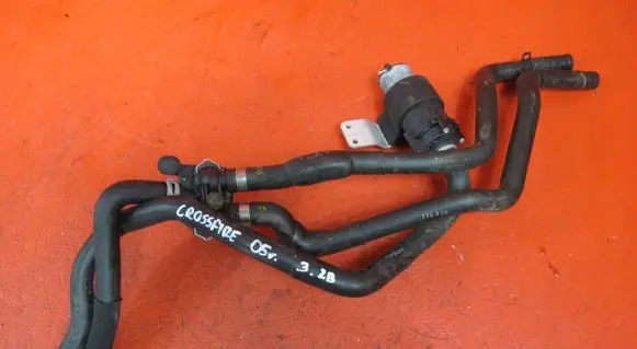 Chrysler Crossfire Electric auxiliary coolant/water pump