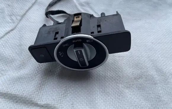 Light switch
