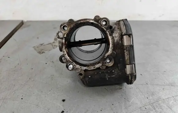 Jaguar XE Throttle body valve 105123472