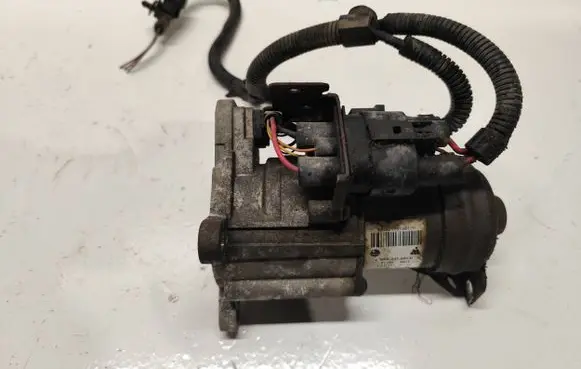 Volkswagen Touareg I Gearbox-reducer motor 0AD341601C 47795 16111110102