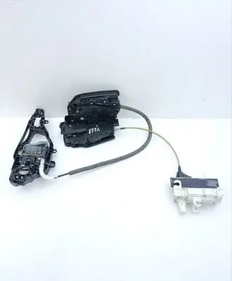 BMW 7 G11 G12 Rear door lock 7477706