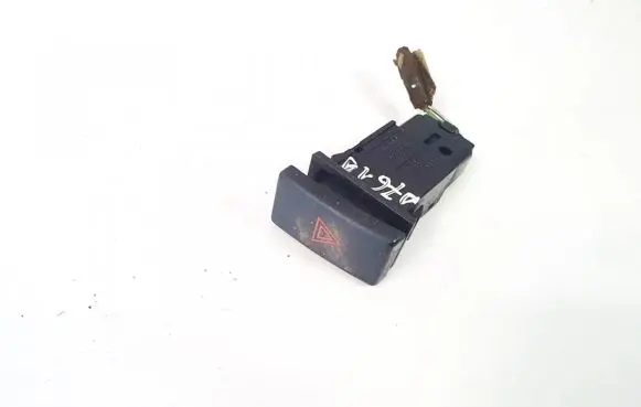 Toyota Avensis T250 Hazard light switch 157963