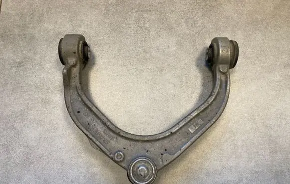 BMW X5 E70 Front lower control arm/wishbone 31126863785