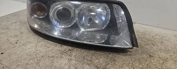 Audi A4 S4 B6 8E 8H Headlight/headlamp 8E0941030C 89305705 04HC01102A