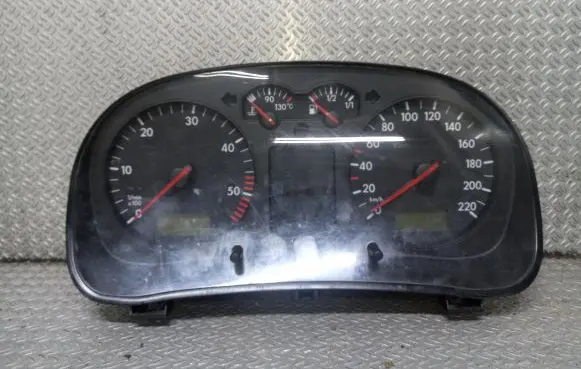 Volkswagen Golf IV Speedometer (instrument cluster) 1J0920805E