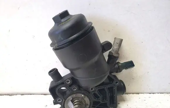 Audi A8 S8 D4 4H Oil filter mounting bracket 059115389