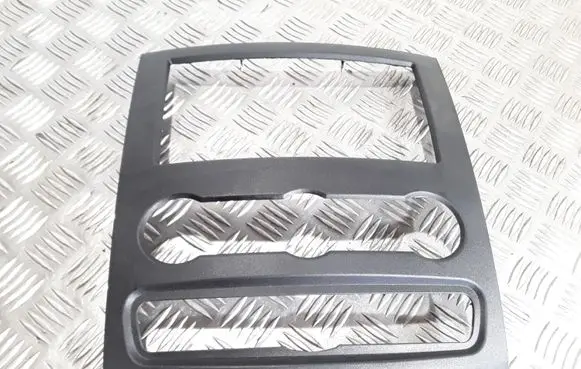 Volkswagen Crafter Radio/GPS head unit trim A9066800017
