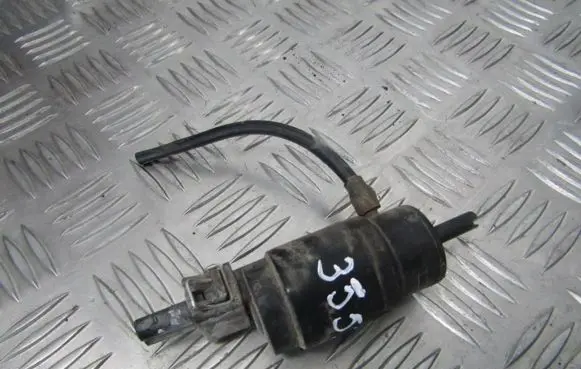 Opel Vectra B Windscreen/windshield washer pump 90508707