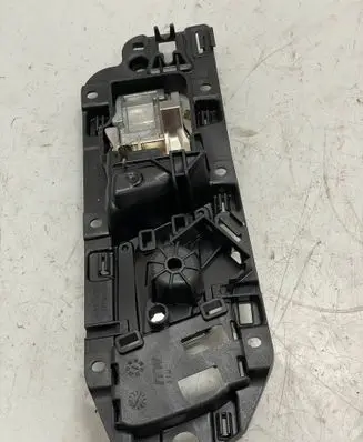 Porsche Cayenne (9Y0 9Y3) Rear door interior handle 9Y0837019A
