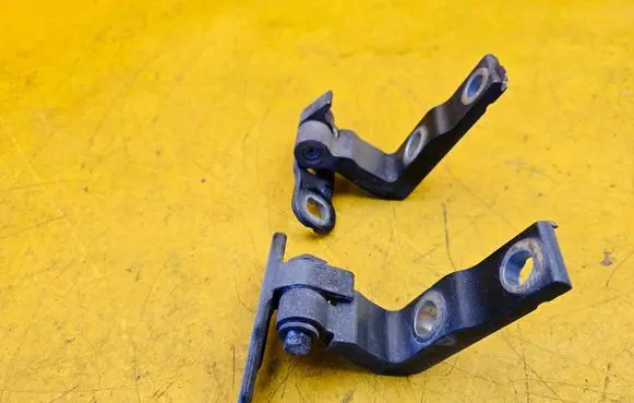 Volvo XC60 Front door upper hinge 31371553 31424608