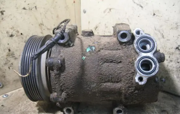 Renault Laguna I Air conditioning (A/C) compressor (pump) SD7H157700859678D