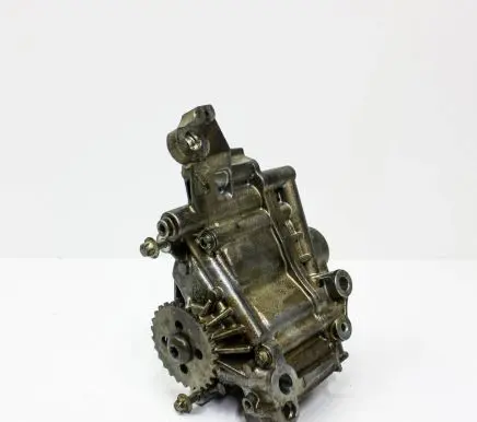 BMW 3 F30 F35 F31 Oil pump 7613549