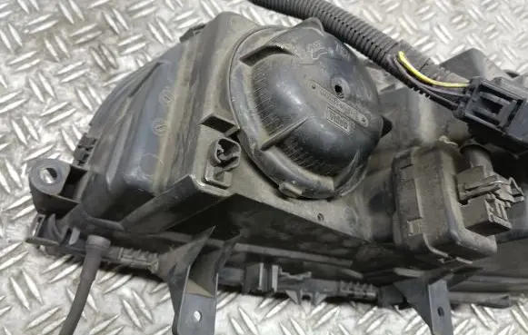 Volvo S80 Headlight/headlamp
