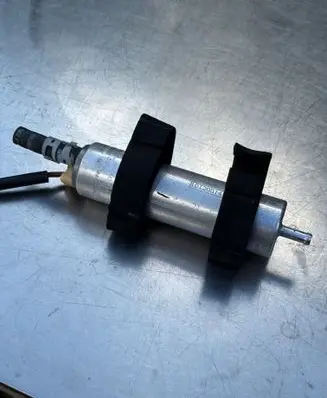 Audi A5 Sportback 8TA Fuel injection high pressure pump 8K0906095B